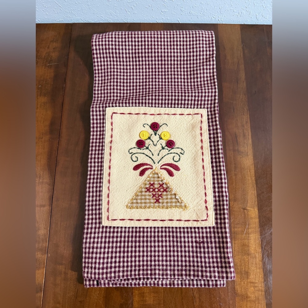 Floral Triangle Embroidered Tea Towel Decor Accent Biege Red Folksy Cottagecore